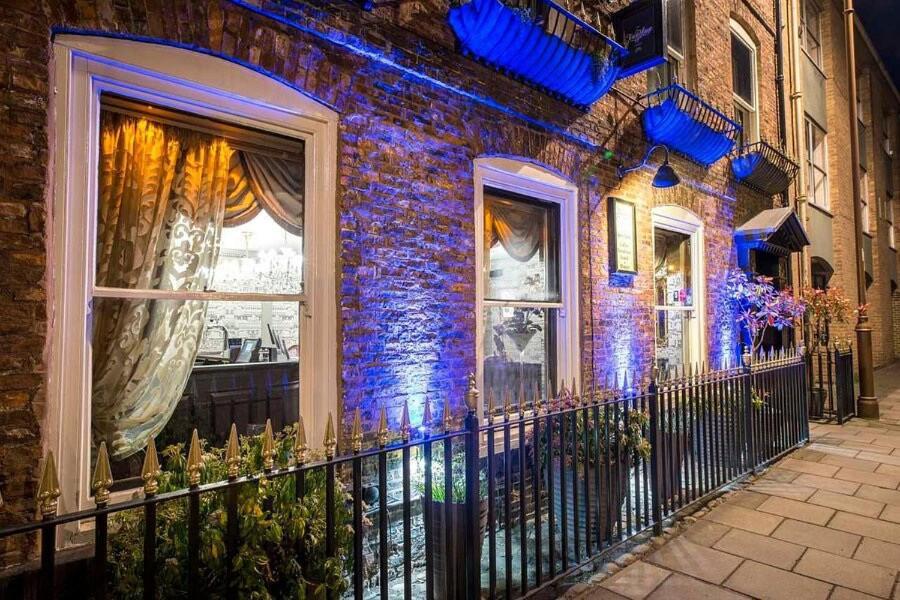 Oyo The Townhouse Durham Exterior foto